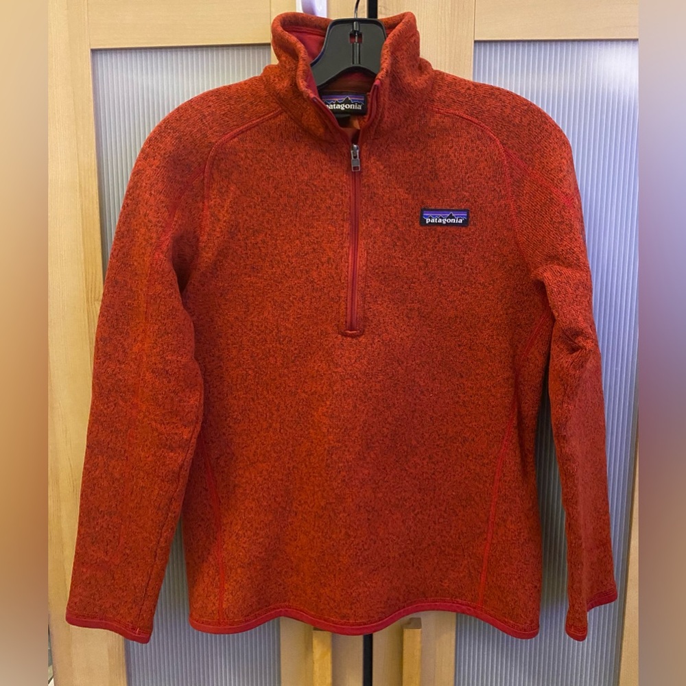 Patagonia better sweater fleece pullover in orange color Size XS